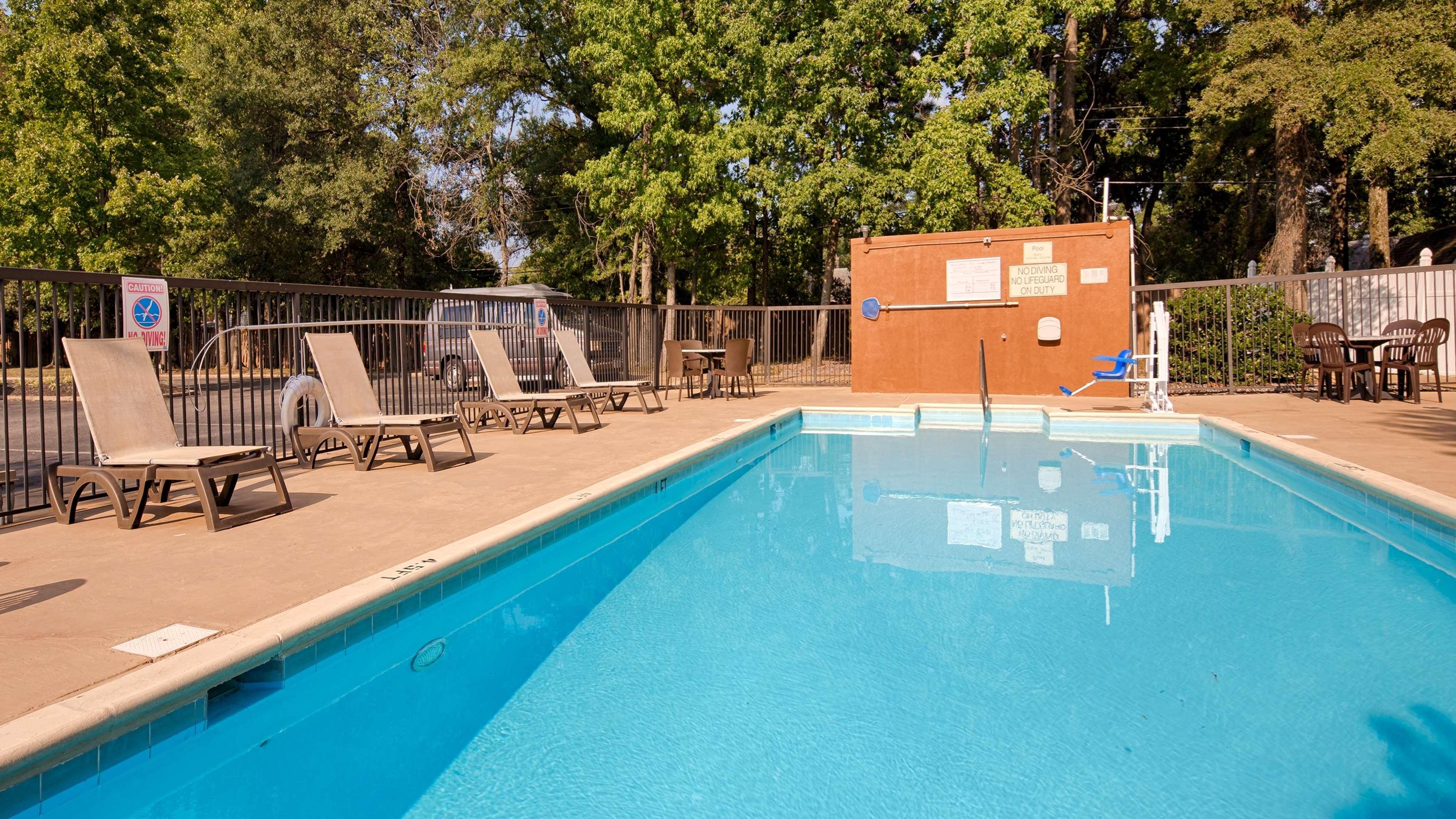 Best Western Plus Richmond Sandston Buitenkant foto